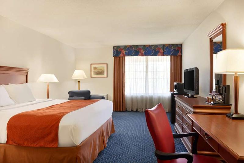 Country Inn & Suites By Radisson, Fredericksburg, Va ภายนอก รูปภาพ