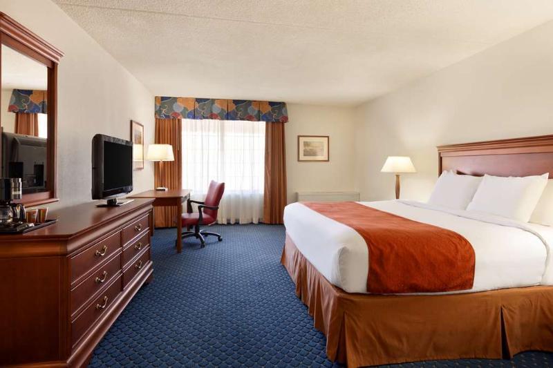 Country Inn & Suites By Radisson, Fredericksburg, Va ภายนอก รูปภาพ