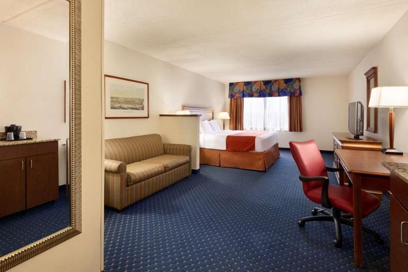 Country Inn & Suites By Radisson, Fredericksburg, Va ภายนอก รูปภาพ